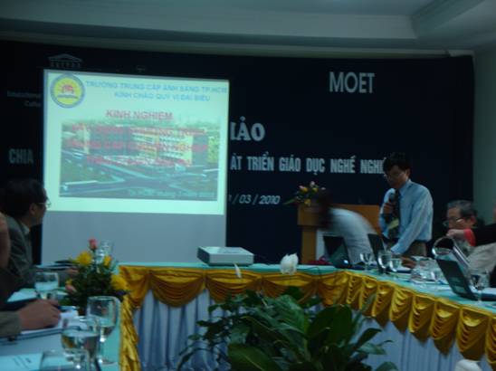 Bộ Giáo dục Đào Tạo phối hợp với Unesco tổ chức hội thảo chia sẽ kinh nghiệm về đối mới & phát triển giáo dục nghề nghiệp